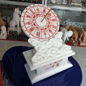 【石材日晷雕塑 校园大理石钟表古代计时仪器赤道式小号指南针摆件石雕